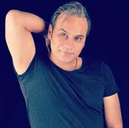 شهرام شکوهی اما لیلی بی مجنونش دق میکنه میمیره