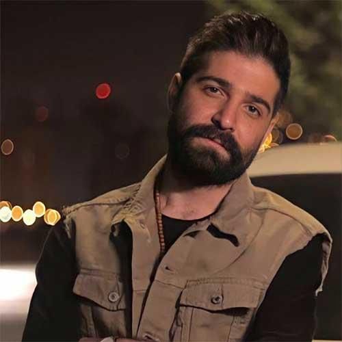 دل دیگه تنگ میشه نباشی از سنگ میشه