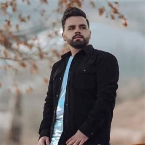 هنوزم سراغتو میگیرم هنوزم واسه چشات میمیرم