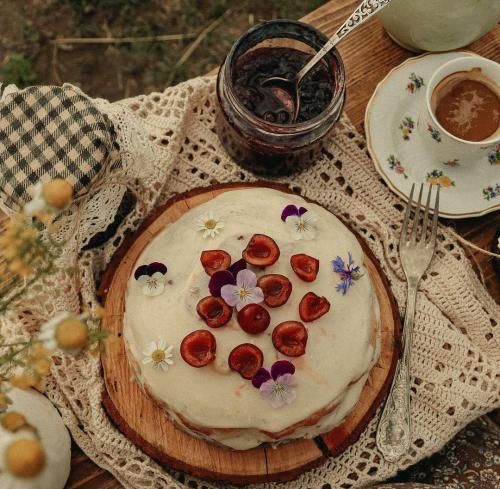 حسین سعیدی پور ای عشق عجب تیر نگاهت به هدف خورد در حیرتم از آن همه جادوی نگاهت