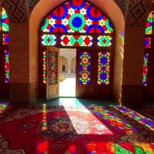 دانلود آهنگ پیر بشم دنیا از یادم بره بمیرم بعدا تو خاکم بره