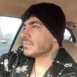 دانلود آهنگ جدید هیچکسی تو خوشگلی نمیرسه به گرد پاش از فرهاد فرهادی